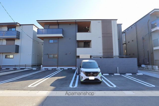 セレスティア本荘中ノ町 Bの外観写真