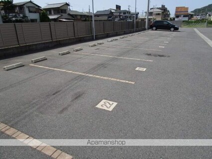 和歌山県和歌山市内原[2LDK/55.27m2]の駐車場1