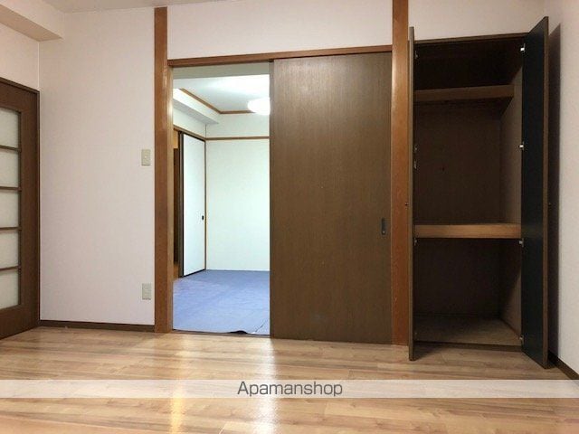 メゾン国島の内装写真