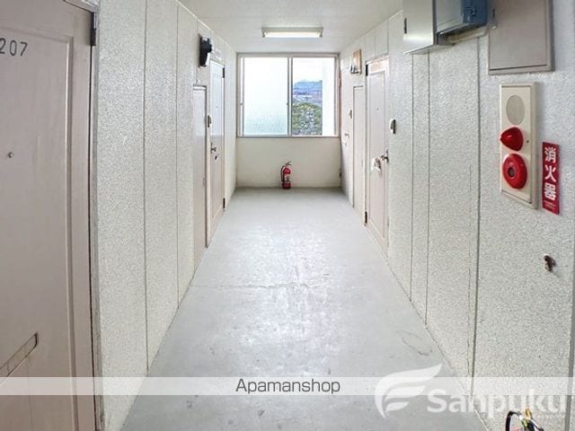 HISU桑原の内装写真