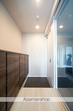 ガーデニエール砧　ＷＥＳＴ[3LDK/74.79m2]の玄関