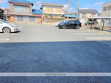 レオネクスト善[1LDK/40.26m2]の駐車場