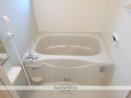 クレメントパークＢ[2LDK/57.63m2]のバス