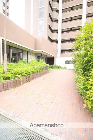 厚生町クラウンズマンションの玄関写真