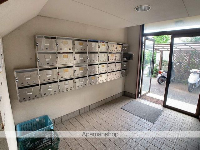 ハイライズ大蔵の外観写真