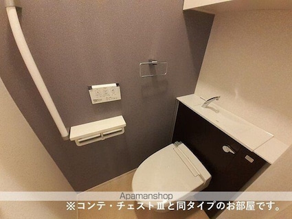 ラクーン守山[1LDK/41.88m2]のトイレ