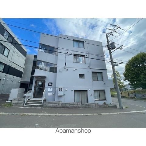 リリーハウスの外観写真