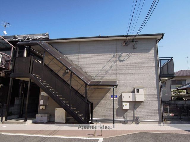 フジパレス 下池田 パセオの玄関写真