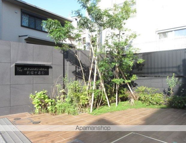 スカイコートグレース新宿中落合の外観写真