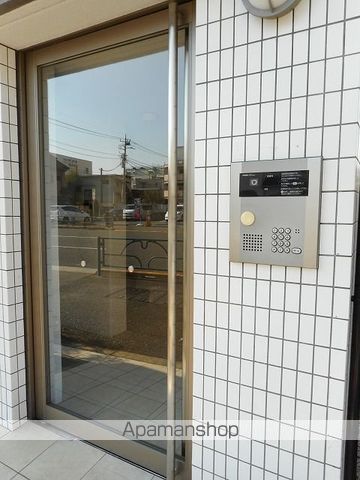 中央本線 立川駅 徒歩16分 4階建 築13年の玄関写真