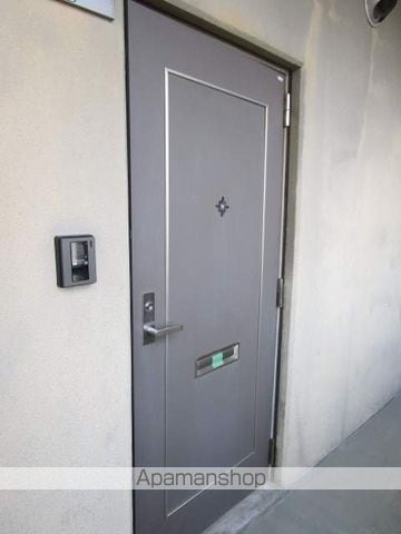 リバティプラザ東堀IIの玄関写真