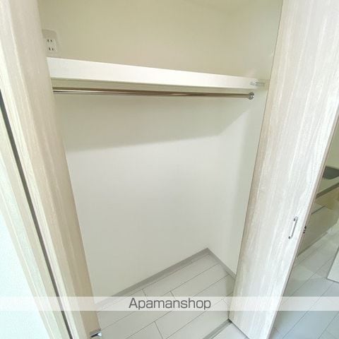 THE RESIDENCE SAKURAYAMA WESTの内装写真
