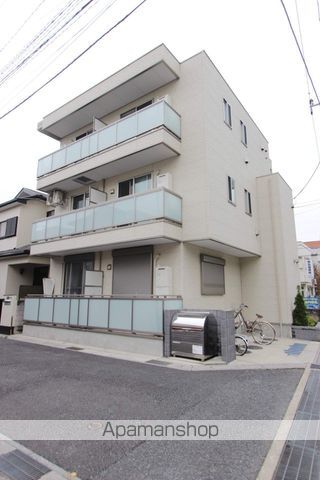 シモンズの外観写真