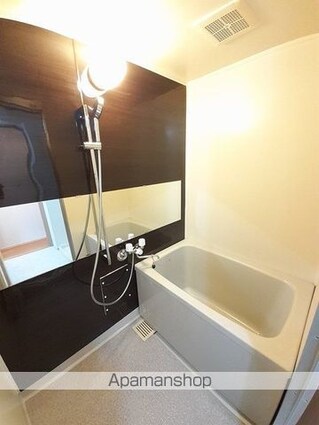 ニューコーポ高屋　Ｂ[2LDK/54.92m2]のバス