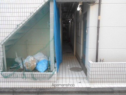 プラザドゥクリムゾン[1R/14m2]のエントランス2