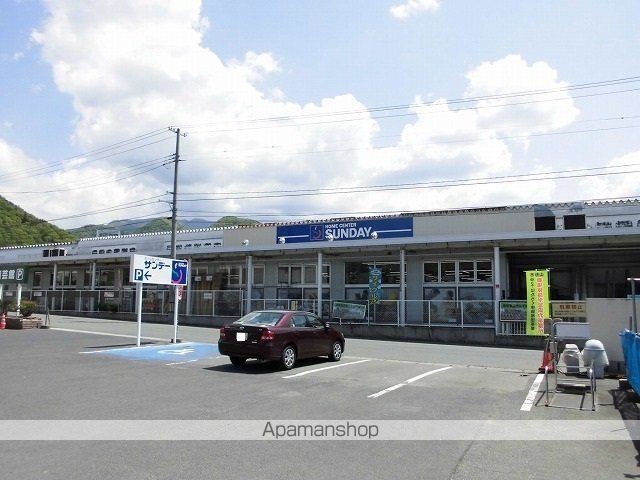 カーサスズキの周辺写真