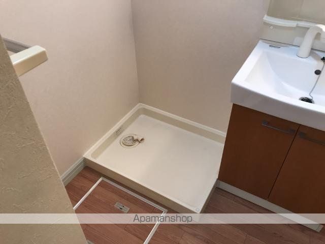 CRESTORの内装写真