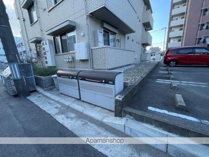 メゾン　ラフィーネⅡ[1LDK/40.27m2]の外観4