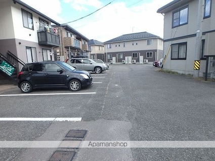 シティハイムナガタⅡ[2LDK/47.79m2]の駐車場