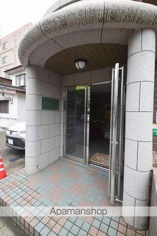 リヴェール荒田の玄関写真