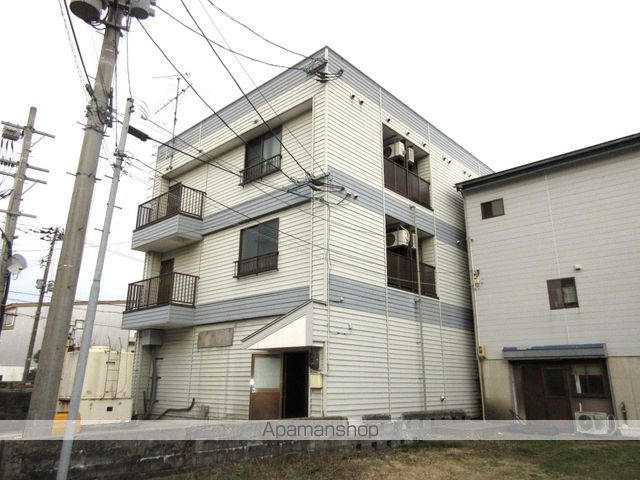 メゾンラミュールの外観写真