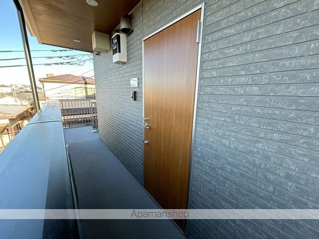 PLUMAS北野の玄関写真