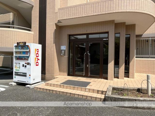 サルヴァトーレ黒髪の玄関写真