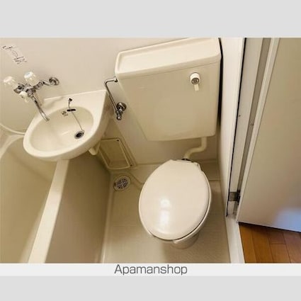 キャトルメゾン野方[1R/14.17m2]のトイレ