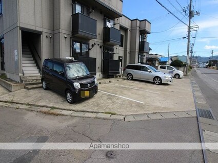 ルグラン古館[2LDK/55.33m2]の駐車場3