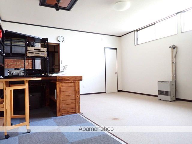 歌志内市 2階建 築46年の内装写真