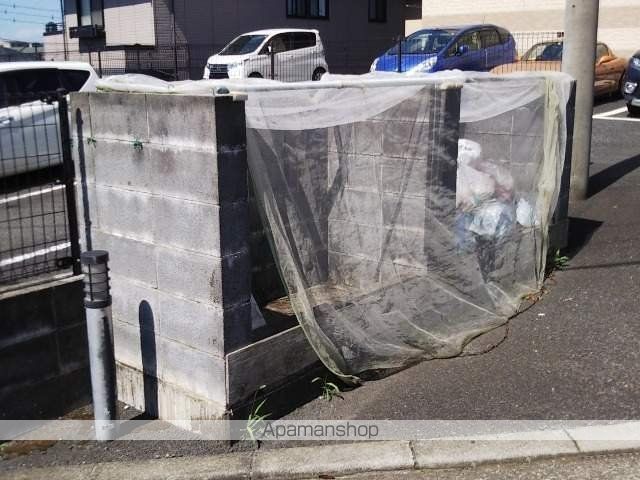 レオパレス花恋の外観写真