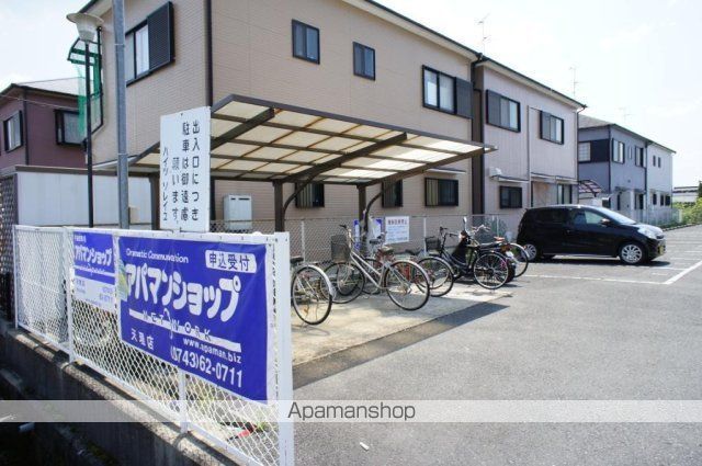 ハイツソレイユの玄関写真