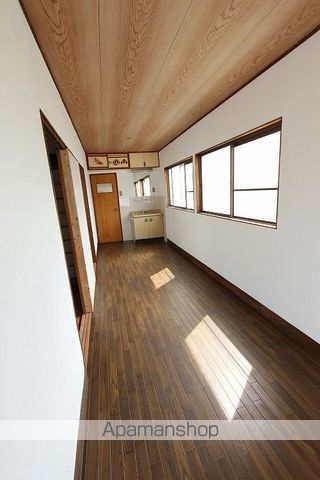 呉線 吉浦駅 徒歩6分 2階建 築67年の内装写真
