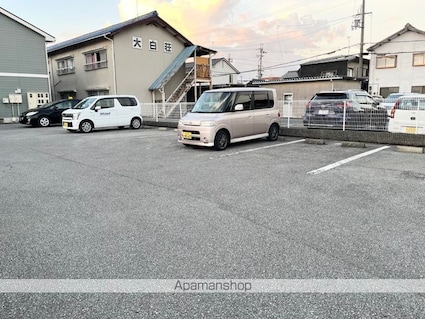 サニー　フォレスト[2LDK/58.53m2]の駐車場2
