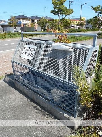 新潟市西区 2階建 築23年の外観写真