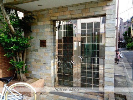 ラビュール三軒茶屋[1DK/40.91m2]のエントランス3