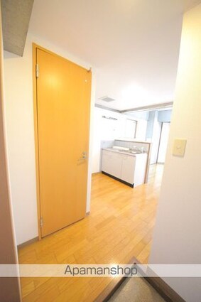 ウインドスペイス[1R/22.58m2]の玄関