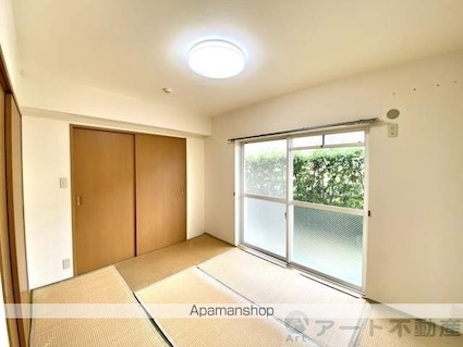 マリベール南梅本　Ｂ棟[2DK/52.26m2]のリビング・居間