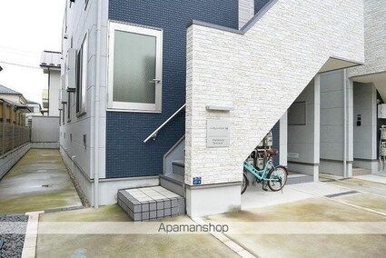 ハーモニーテラス三園[1R/13.12m2]のエントランス