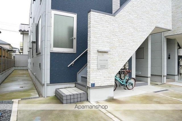 ハーモニーテラス三園[1R/13.12m2]のエントランス