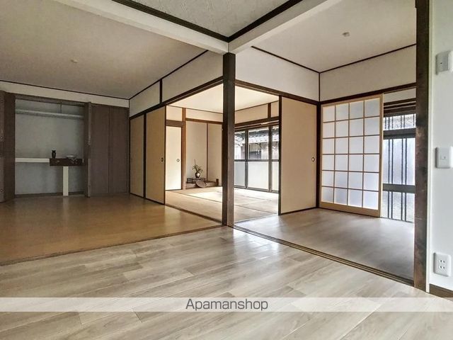 ＪＲ山陽本線 下関駅 バス乗車時間：15分 最寄りバス停で下車 徒歩4分 1階建 築87年の内装写真