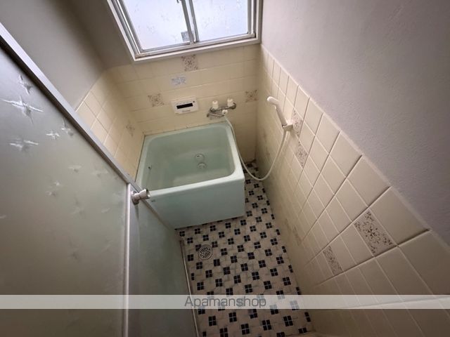 秀栄マンションの内装写真