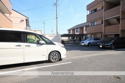 エトワール桜Ａ[1LDK/43.6m2]の駐車場