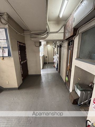 商業豊崎マンションの玄関写真