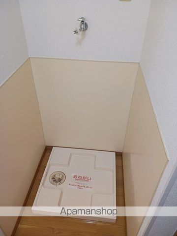 ヴィラ・ファミールBの内装写真