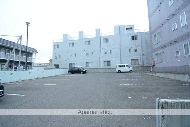 クレア西岡のその他写真