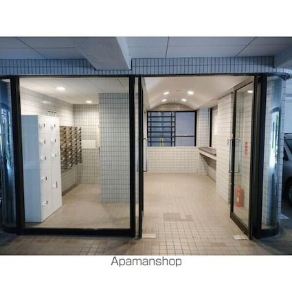 エステート記念橋　大幅リフォーム・ＵＢ交換[1K/21m2]のエントランス1