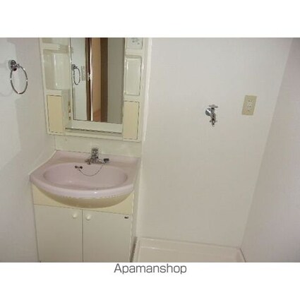 プレステージ名古屋[2K/36.5m2]の洗面所