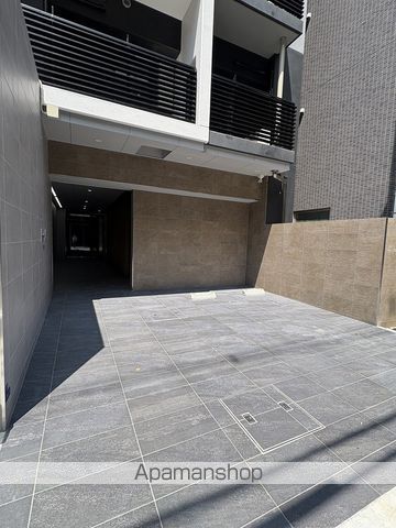 アルティザ瓦屋町Iの玄関写真