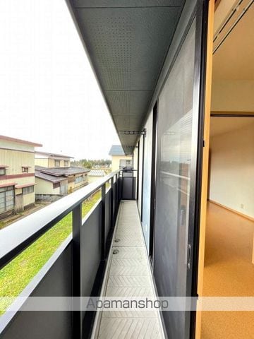 ＪＲ奥羽本線 横手駅 バス乗車時間：15分 最寄りバス停で下車 徒歩5分 2階建 築23年の内装写真